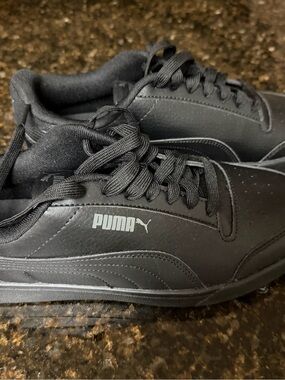 Puma Men's All-Black Low-Top Sneakers